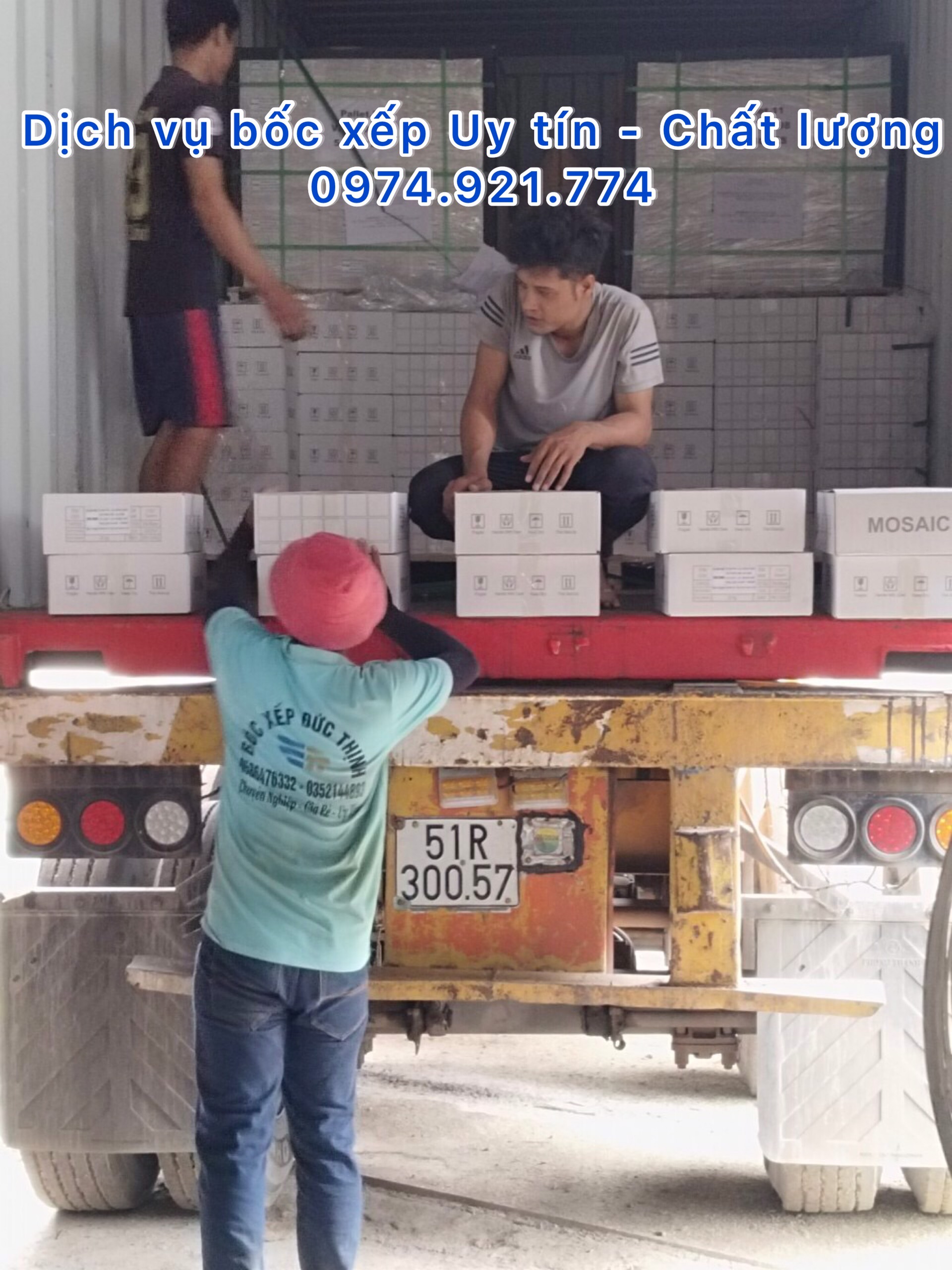Dịch vụ bốc xếp tại KCN Huyện Hóc Môn